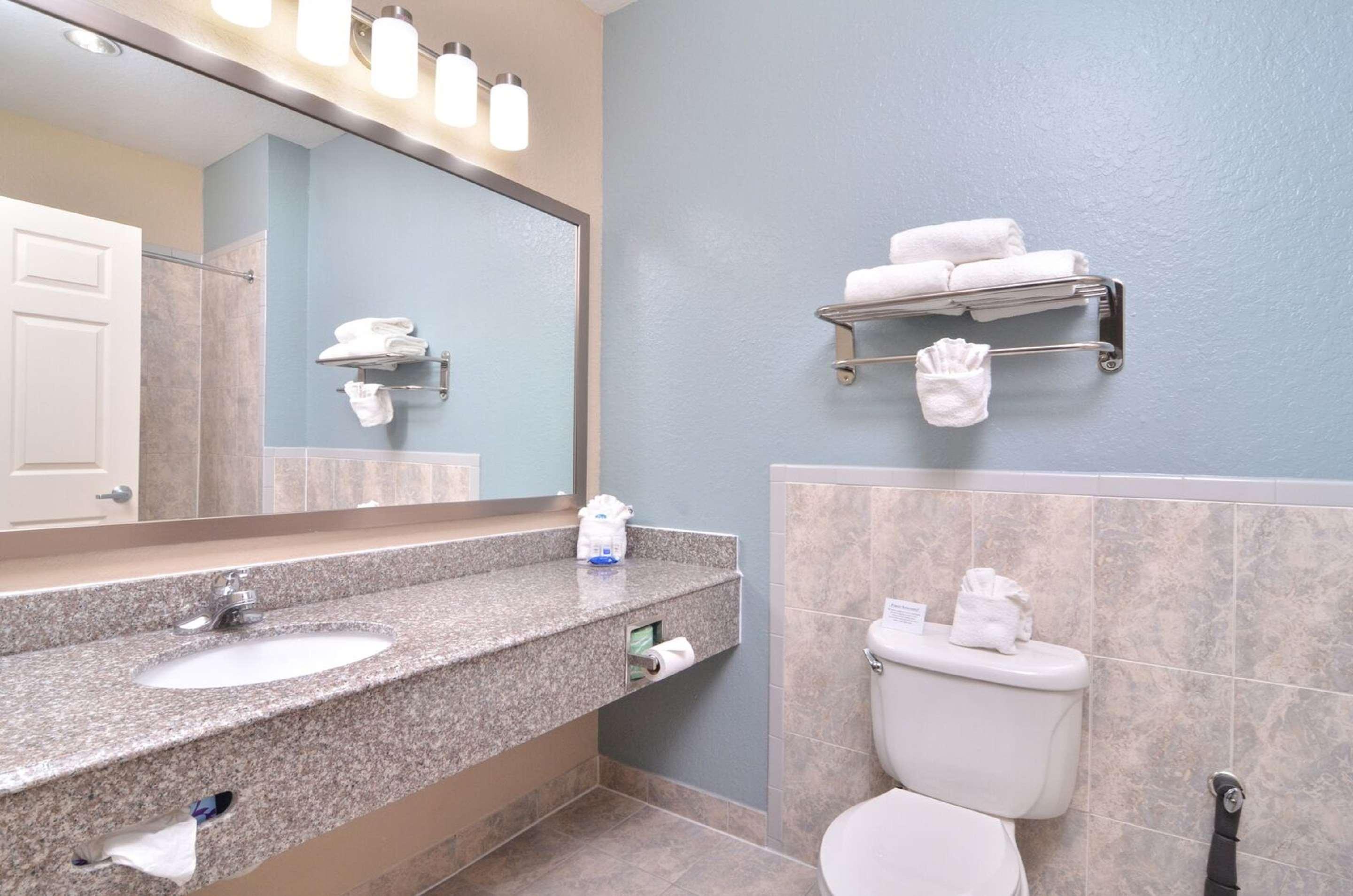 Best Western Plus Northwest Inn & Suites Houston Exterior photo